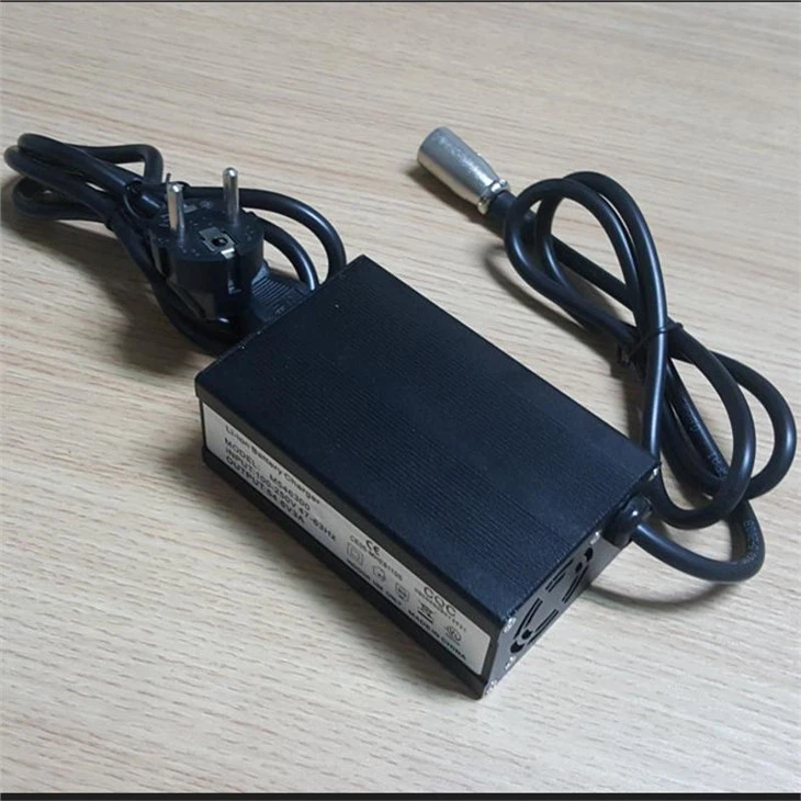 20S 84V 3A battery charger